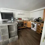 Ferien-monteur-wohnung Am Bach Im Gruenen Mit 3 Schlafzimmer *