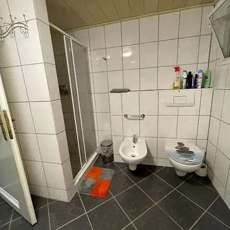 Apartment Ferien-monteur-wohnung Am Bach Im Gruenen Mit 3 Schlafzimmer *