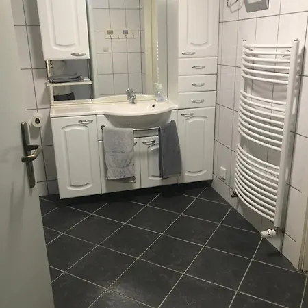 Apartament Ferien-monteur-wohnung Am Bach Im Gruenen Mit 3 Schlafzimmer Hemer