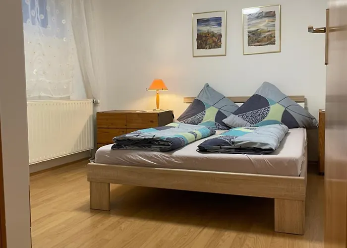 Ferien-monteur-wohnung Am Bach Im Gruenen Mit 3 Schlafzimmer Apartmán